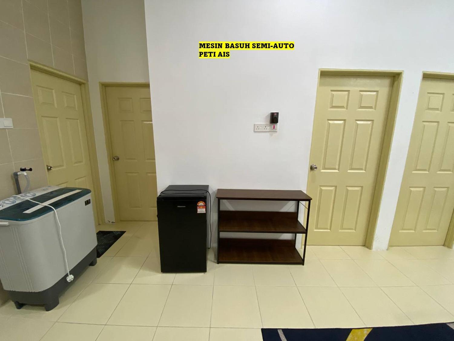 Homestay Cikgu Ahmed Batu Kikir Esterno foto