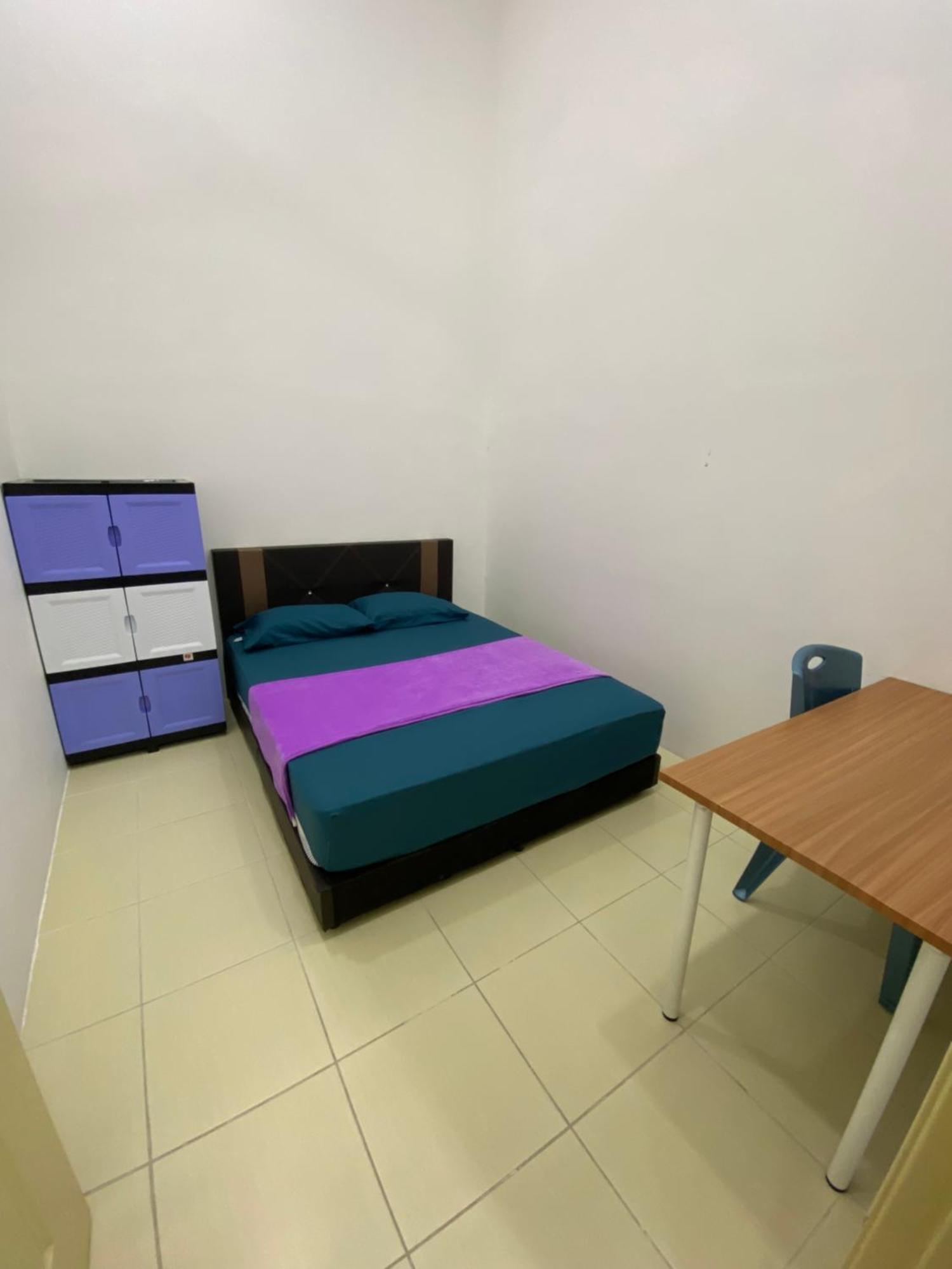 Homestay Cikgu Ahmed Batu Kikir Esterno foto